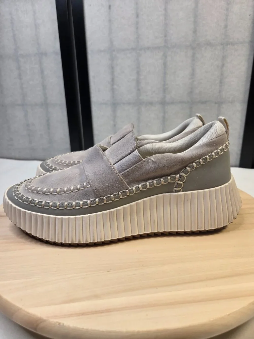 Dolce Vita Dayo Gray Wedge Heel Slip-On Loafer Shoes Women US 8.5M